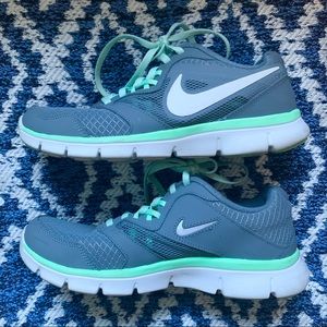 Nike Flex Experience 3 Sneakers